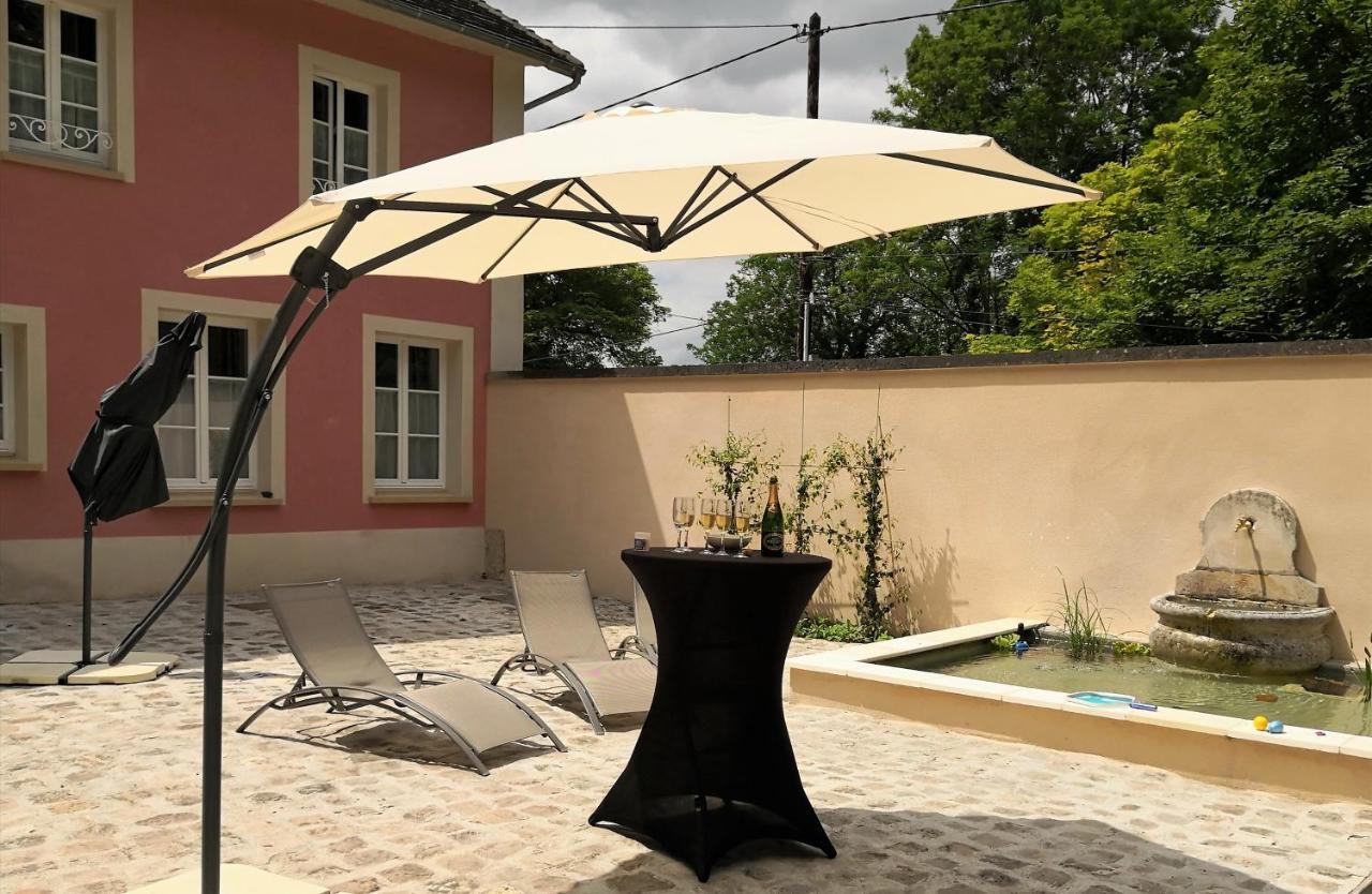 Les 7 Sources Hotel LʼIsle-Adam Exterior foto